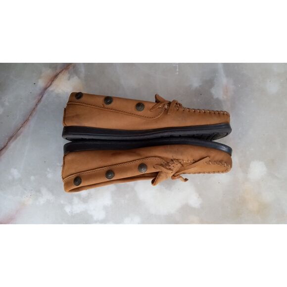 Minnetonka Women's Kilty Driving Shoes sz. 7 - Picture 2 of 8